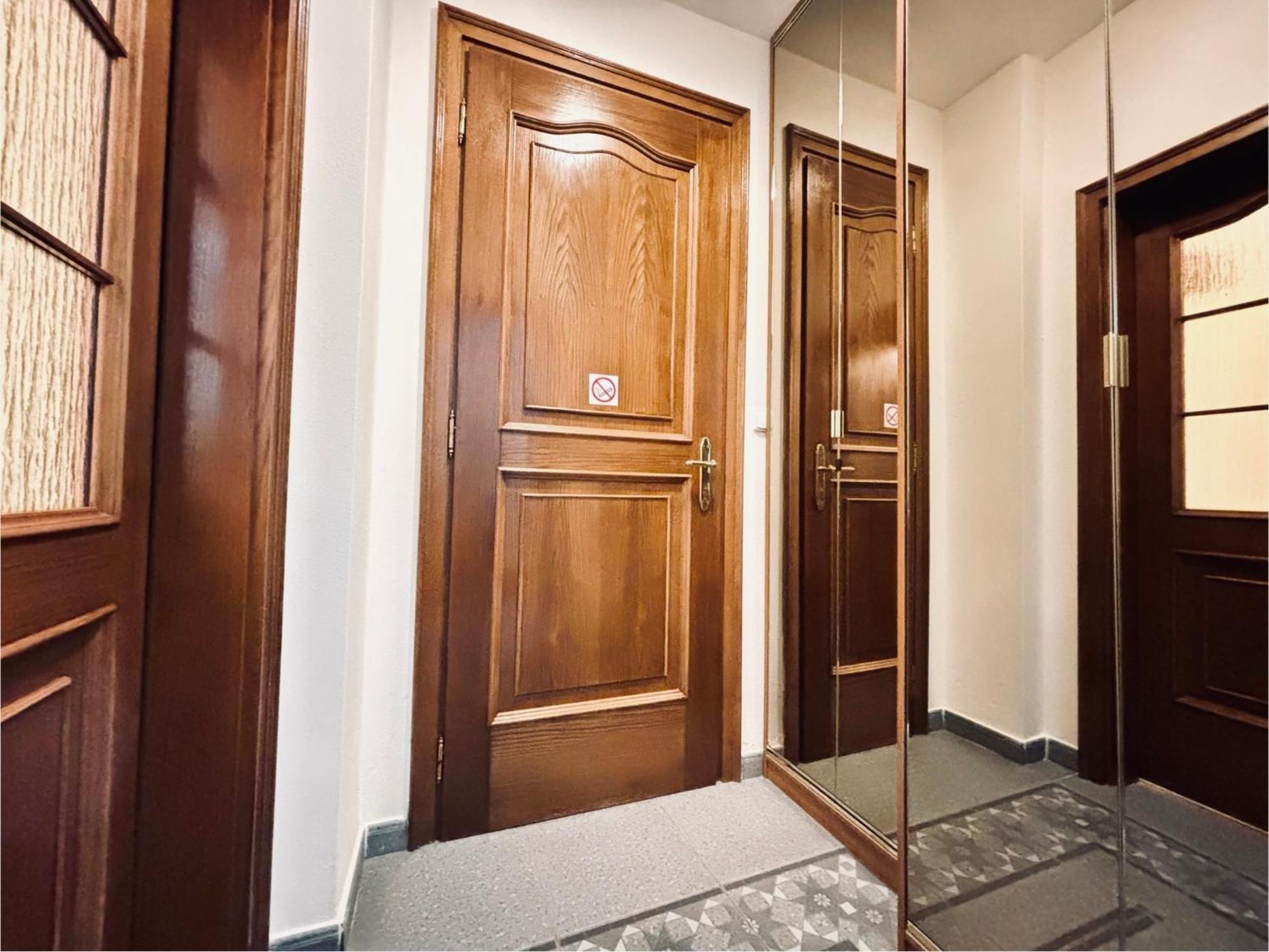 Poet'S Theme Room, Free Parking Karlovy Vary Extérieur photo